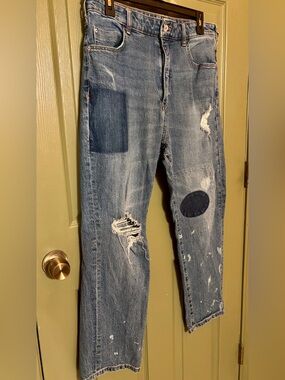 Anthropologie Pilcro Boyfriend Jeans in Light Blue with Dark Blue Patches